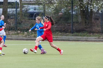 Bild 160 - wCJ Eimsbuettler TV - Holstein Kiel : Ergebnis: 0:1